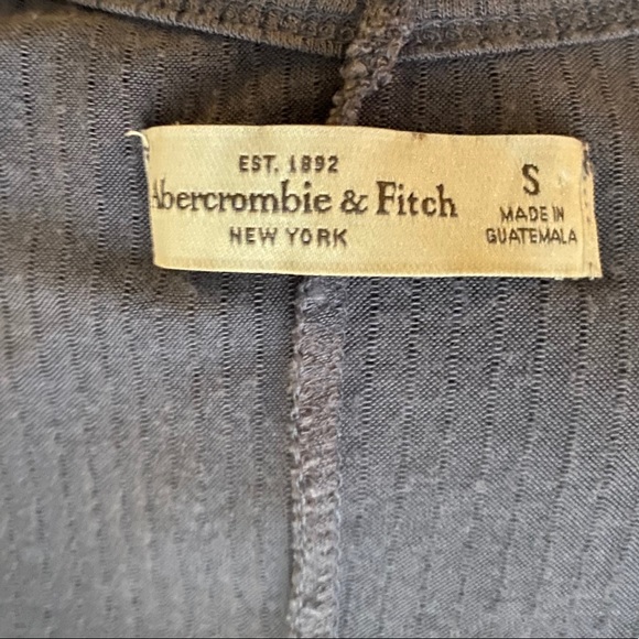 A&F Blouse - Picture 3 of 3